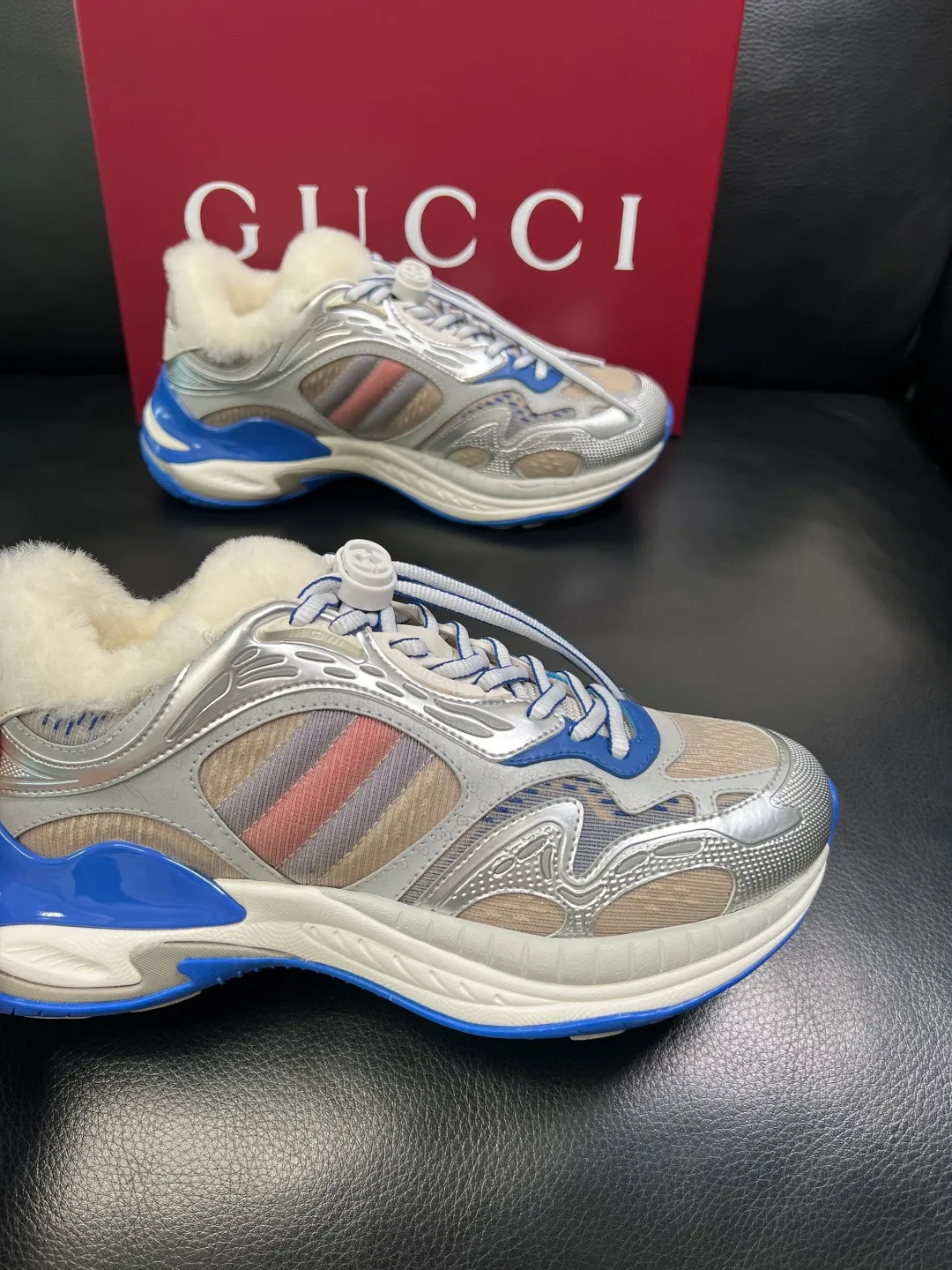 Men's shoes 💰980 Gucci high quality top crafts Gucci counter new original configuration, imported Italian cowhide fabric, imported wool lining cowhide pad, breathable and comfortable, sole: original factory special supply original sole super comfortable, original factory and single goods, welcome to compare, code number 39-44 (customized 38 45)